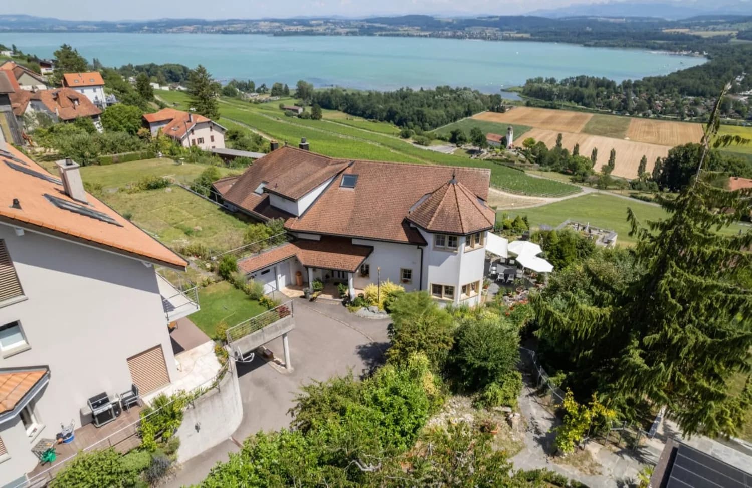 3.5-Zimmer-Terrassenwohnung mit Seesicht in Bellerive kaufen