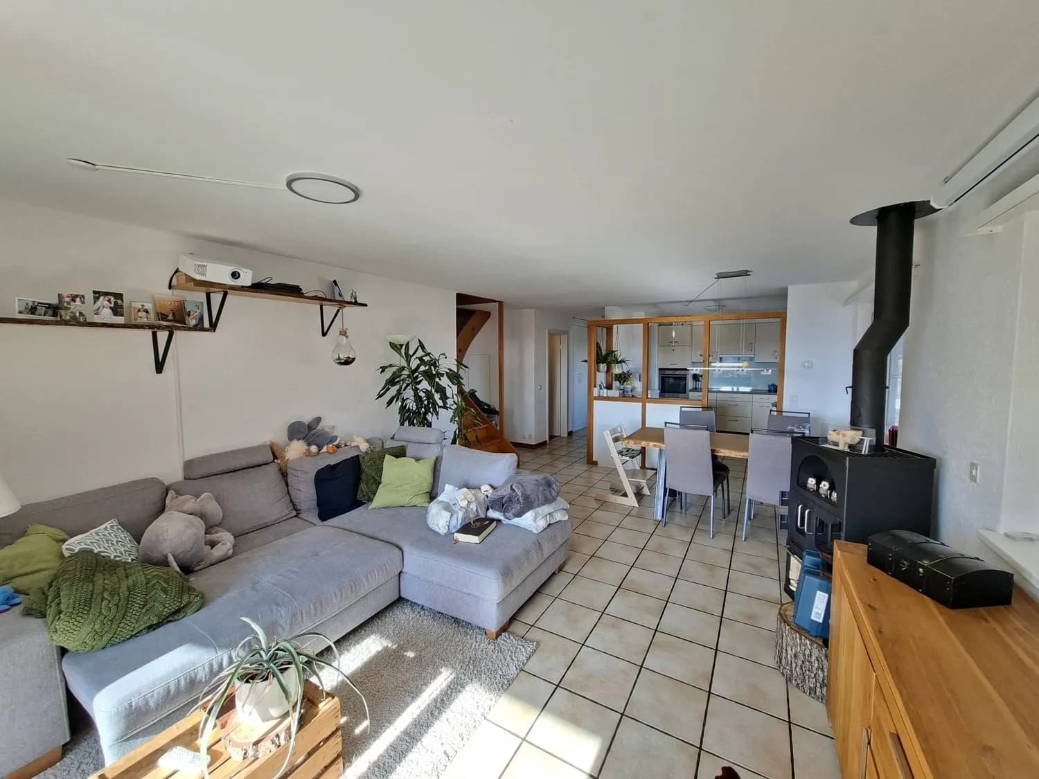 Helle 3.5-Zi.-Maisonette mit Balkon in Nuglar-St. Pantaleon