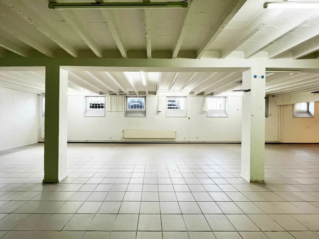 im Tiefparterre, Lokal für verschiedenste Nutzungen