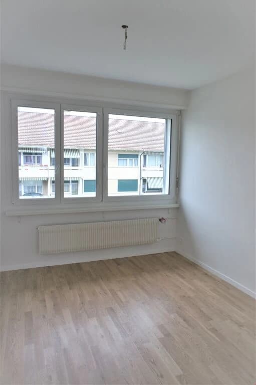 Top moderne Wohnung mit Balkon an idealer Lage!