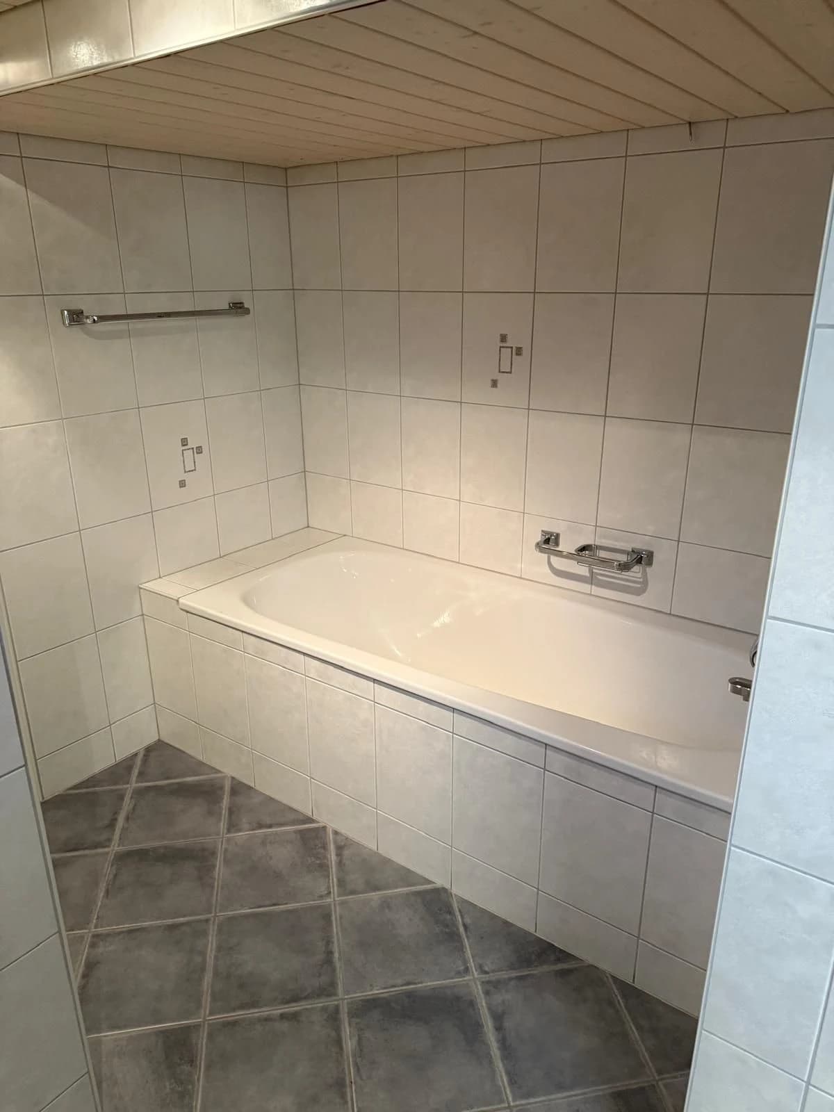 Charmantes 6.5-Zimmer-Einfamilienhaus mit grosszügigem Stauraum, Glarus Süd