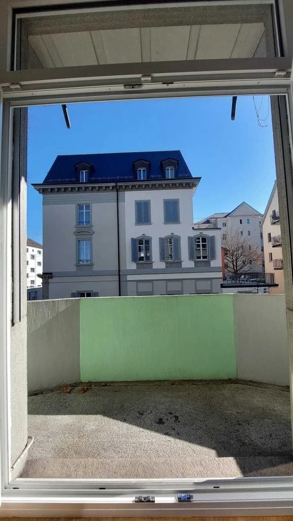 5.0 Zimmerwohnung an Top Lage mit 3 Balkone + neuer Küche