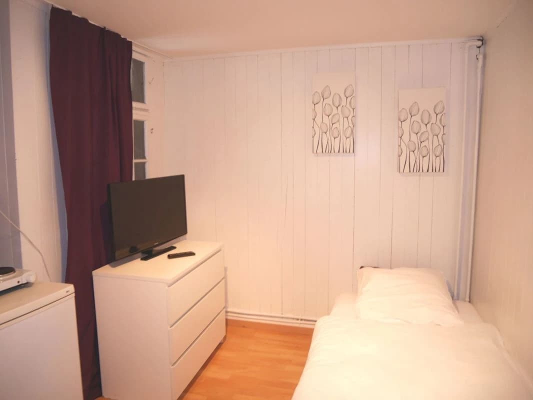 möblierte kleine 3-Zimmer Gaststätte (Ohne Küche!)