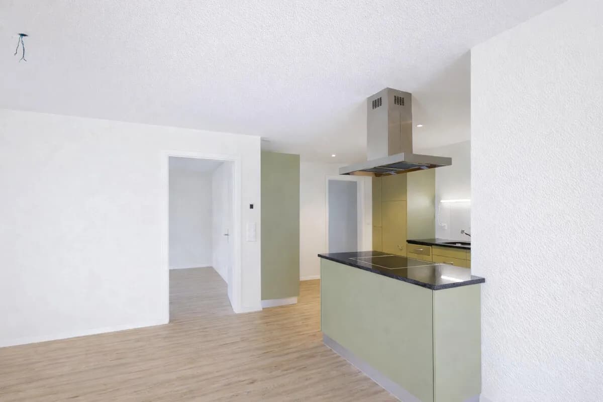 Moderne 3.5 Zimmer Wohnung mit Gartenanteil!