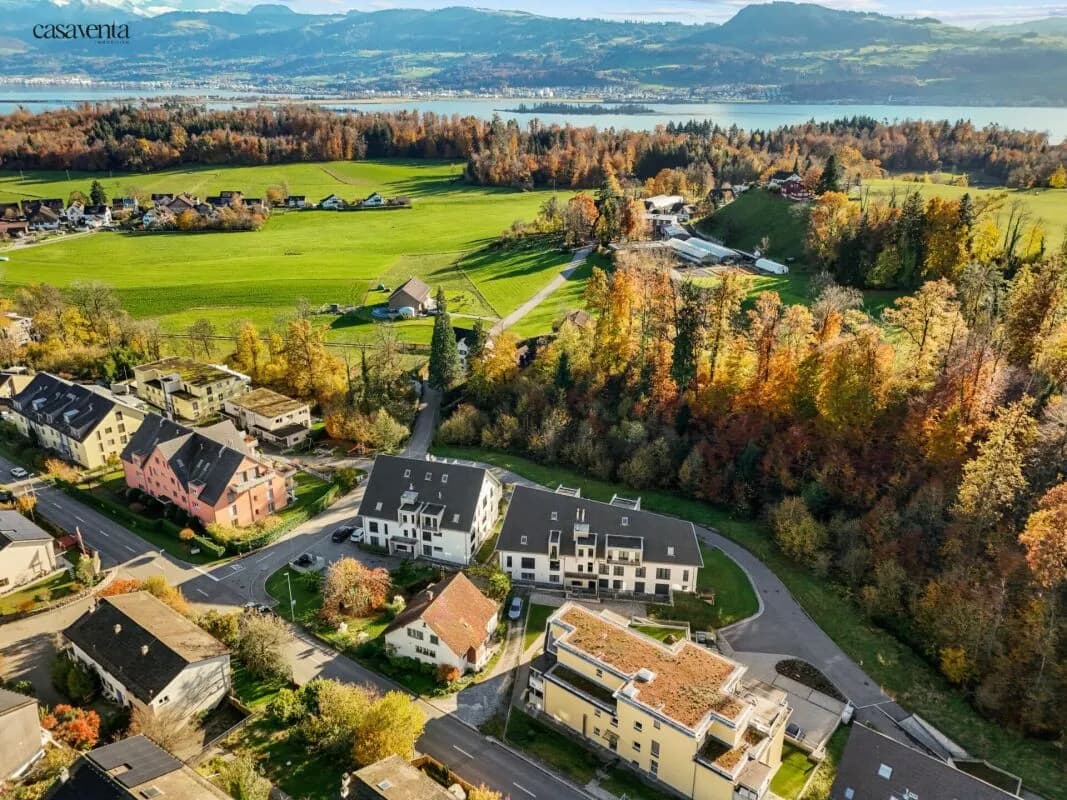 Moderne Dachmaisonette mit Einfamilienhaus-Charakter - bankengeprüft