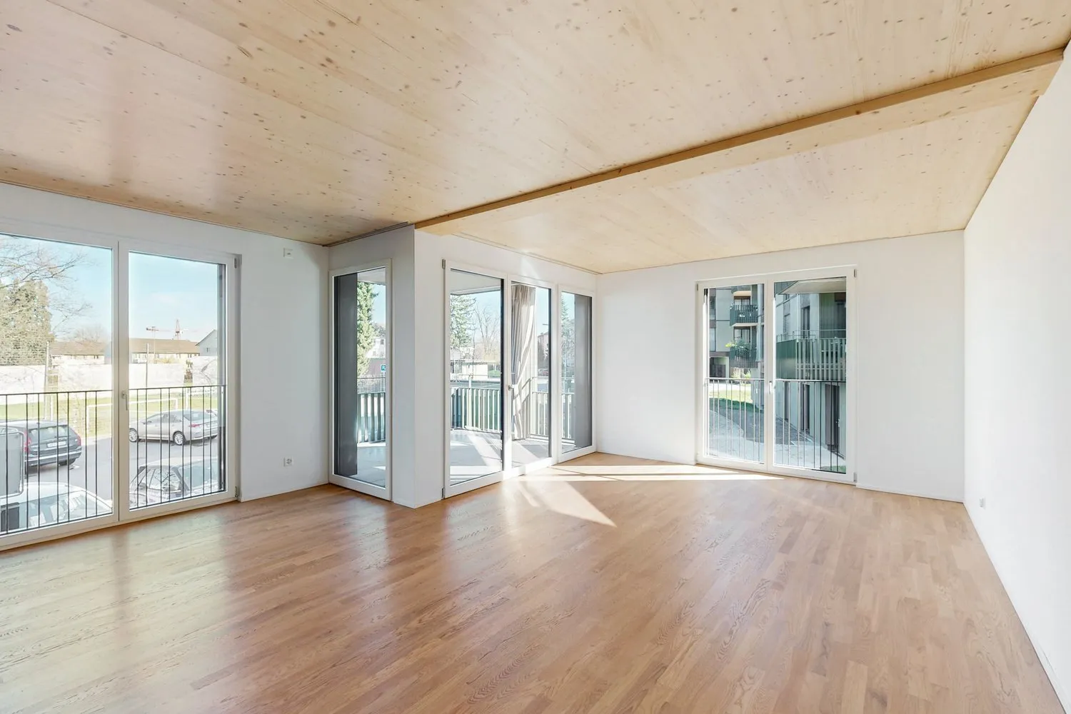 Moderne und helle Wohnung an zentraler Lage