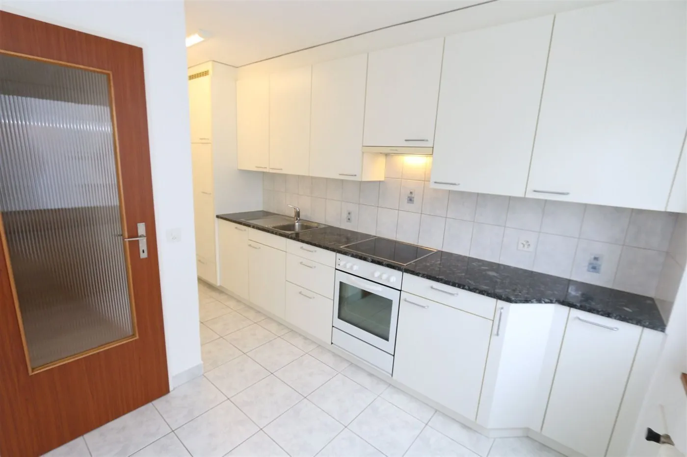 Tollem Wohnung mit Balkon - mit grünem Umschwung!