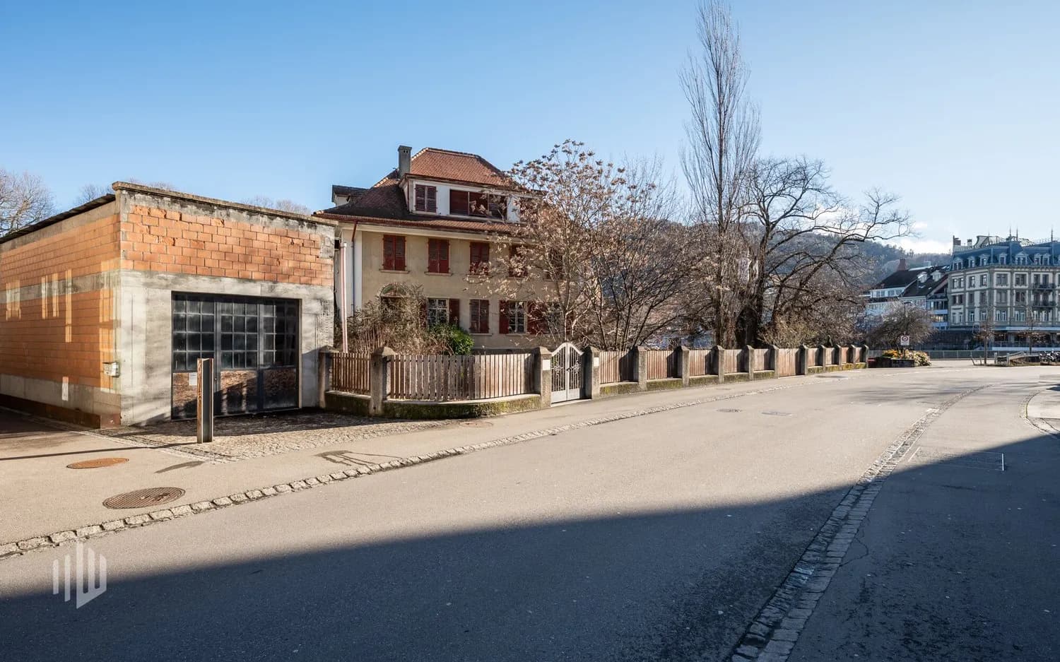 ImmoWyss -  Ehemalige Direktorenvilla Zur Schützenlinde an der Aare