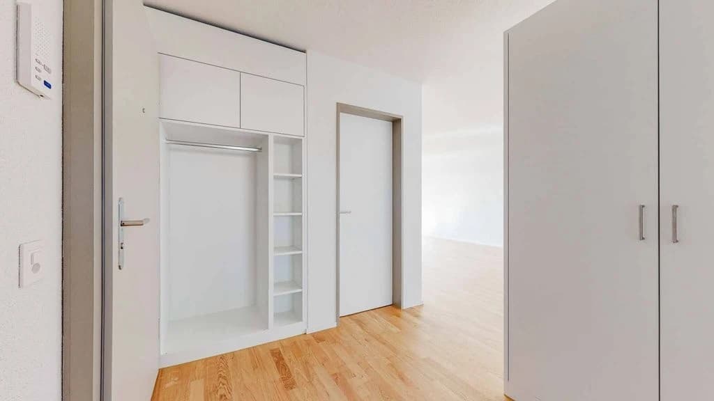 Grosszügig und frisch saniert!