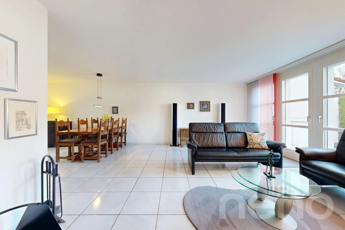 Gepflegtes 5.5-Zimmer-Reihenmittelhaus in Stallikon