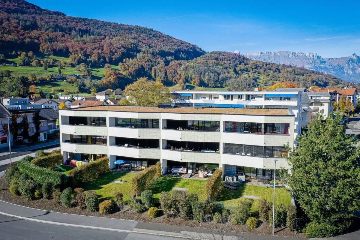 attraktive 2.5 Zimmer-Gartenwohnung