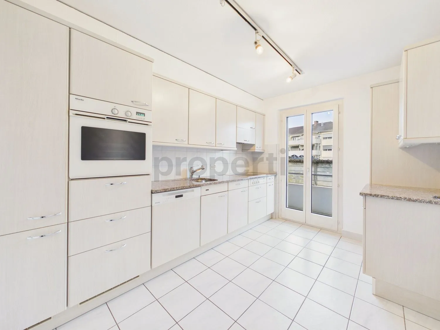 Helle 4-Zimmer-Wohnung in attraktiver Wohnlage in Murten