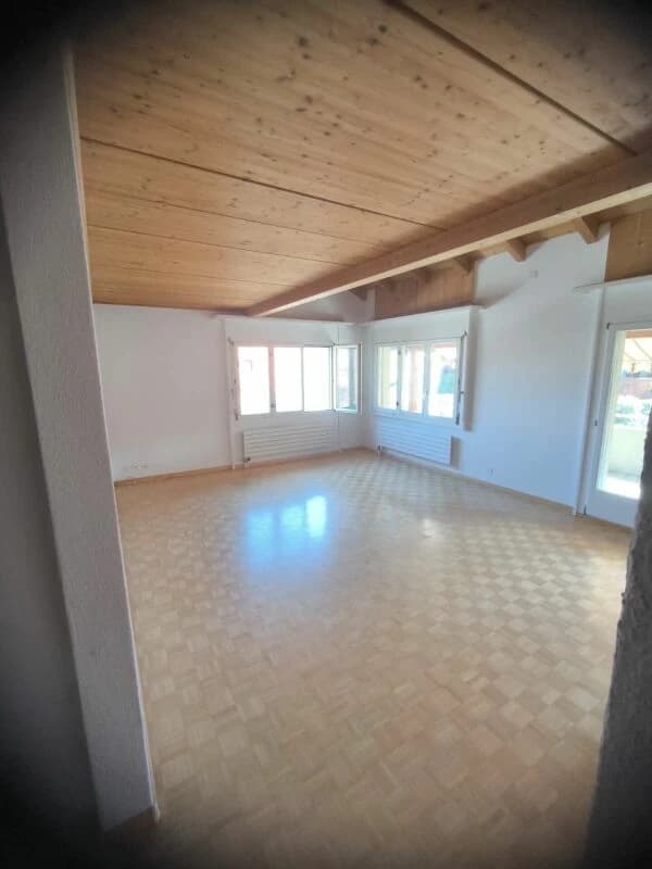 Grosse 4,5Zi mit zusätzlicher Gallerie