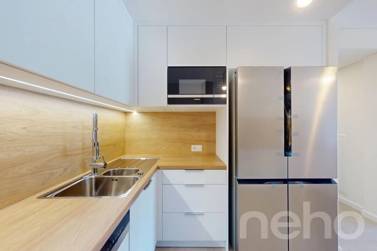 Ankommen und durchatmen: Neubau mit unverbaubarem Bergblick