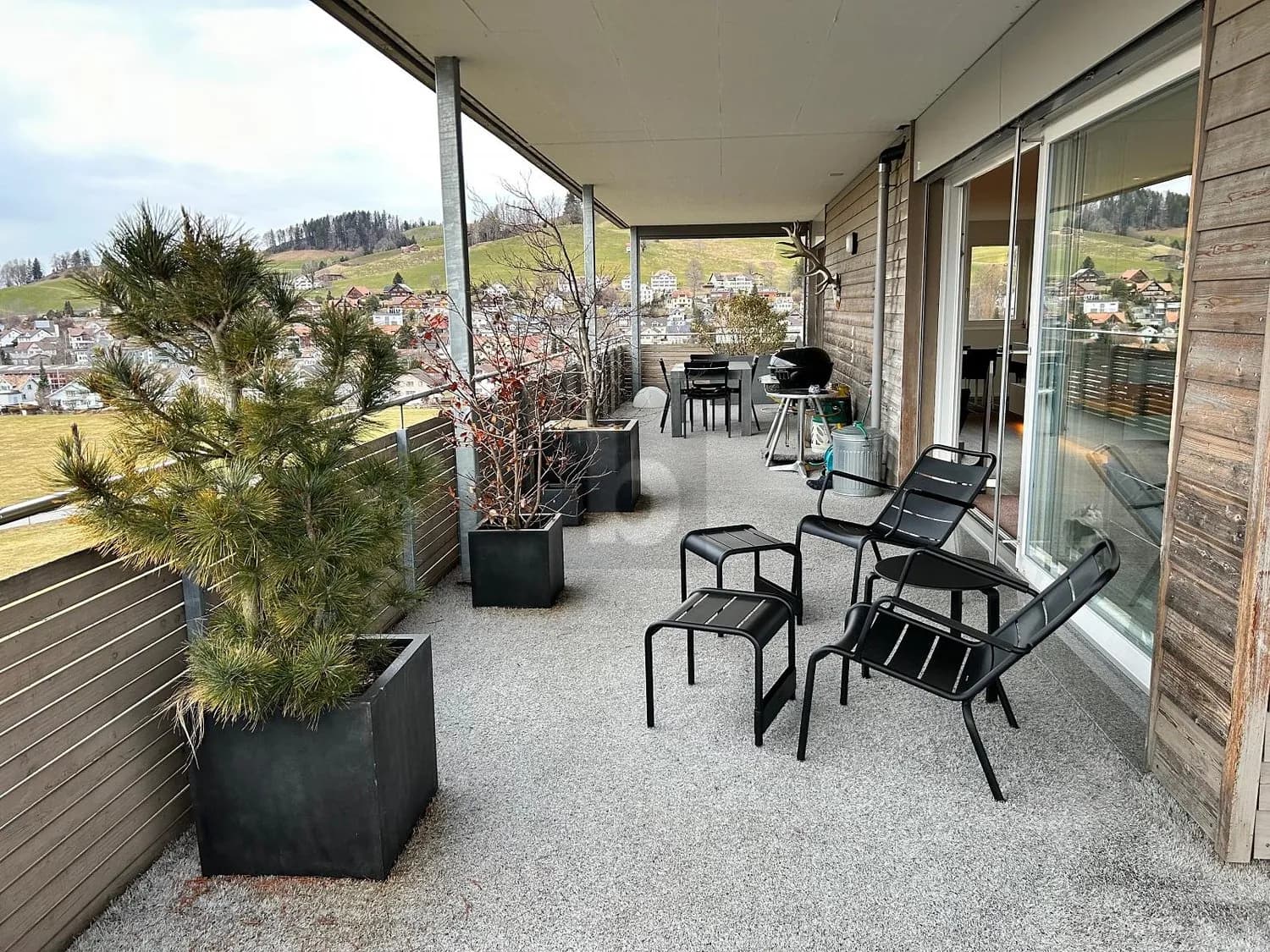 PANORAMA-LAGE MIT BALKON