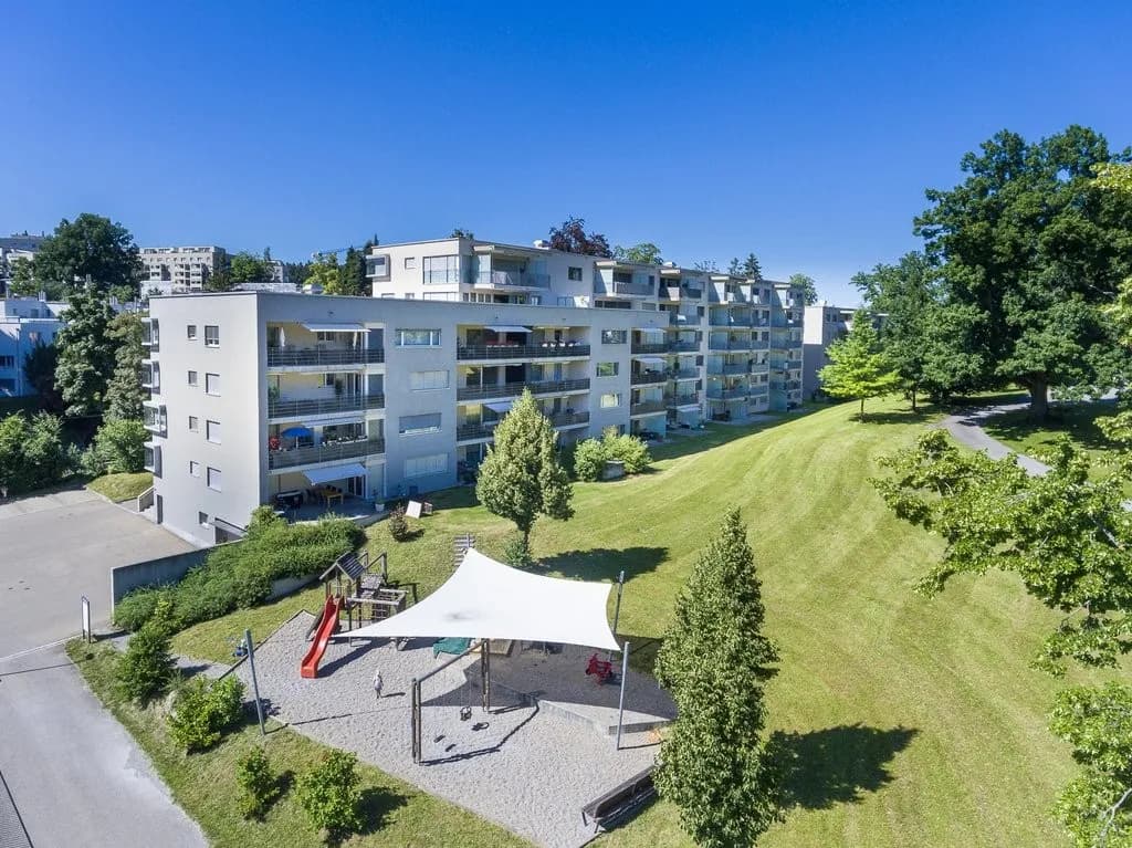 Traumhafte Wohnung mit grossem Sitzplatz