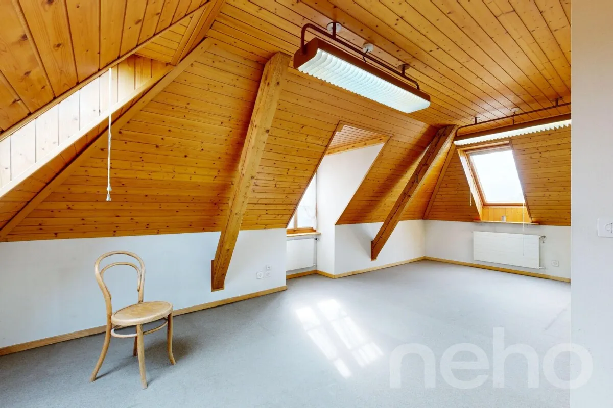 Freistehendes Einfamilienhaus mit vielseitigen Möglichkeiten