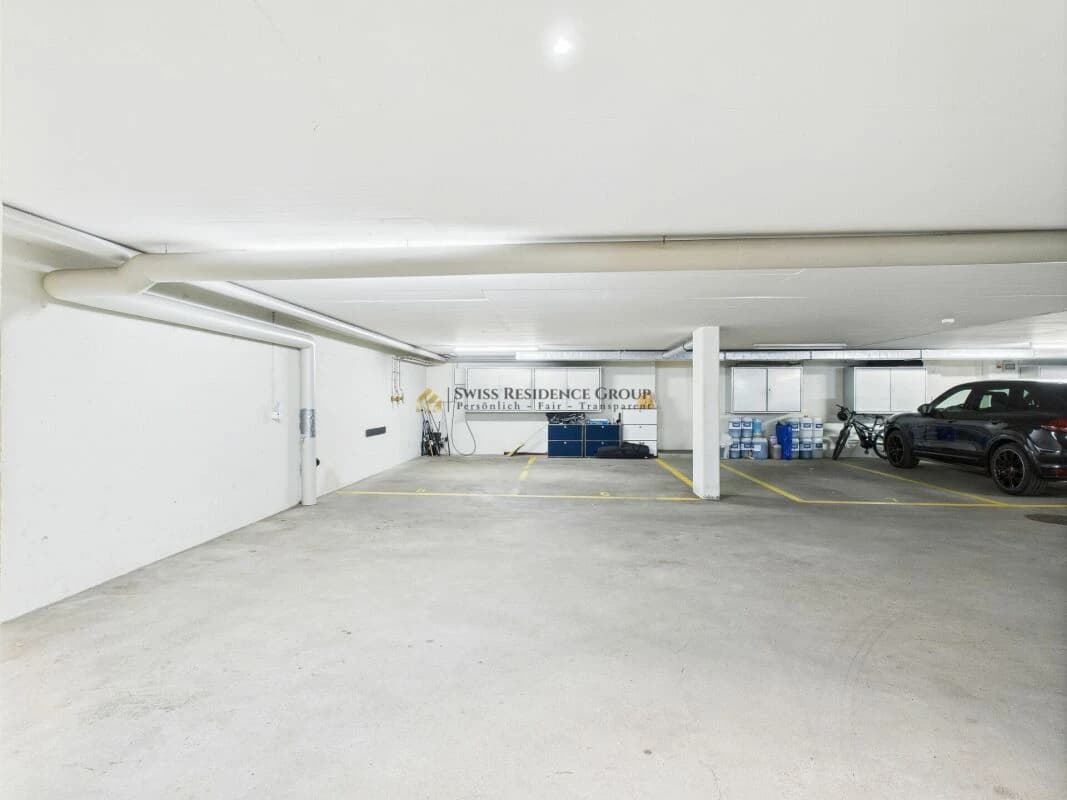 Exklusives Doppelfamilienhaus mit Gartenparadies und Waldblick in Rüschlikon