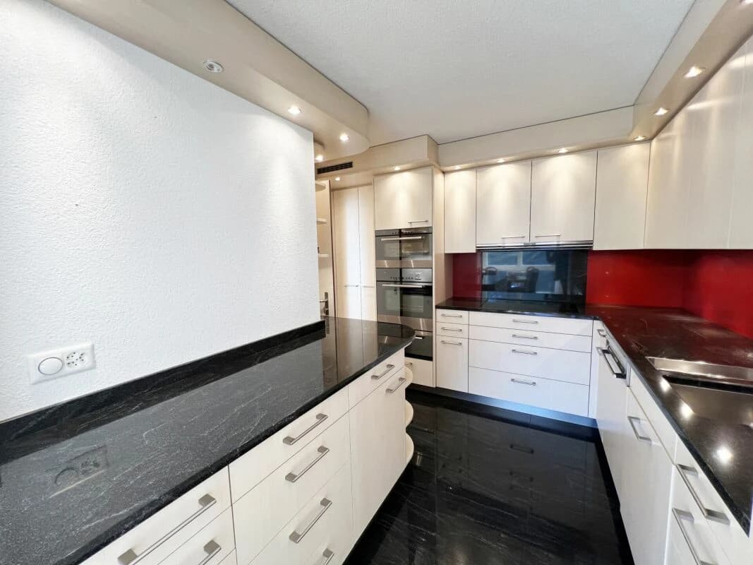 Grosszügige Eigentumswohnung an begehrter Lage mit Blick ins Grüne