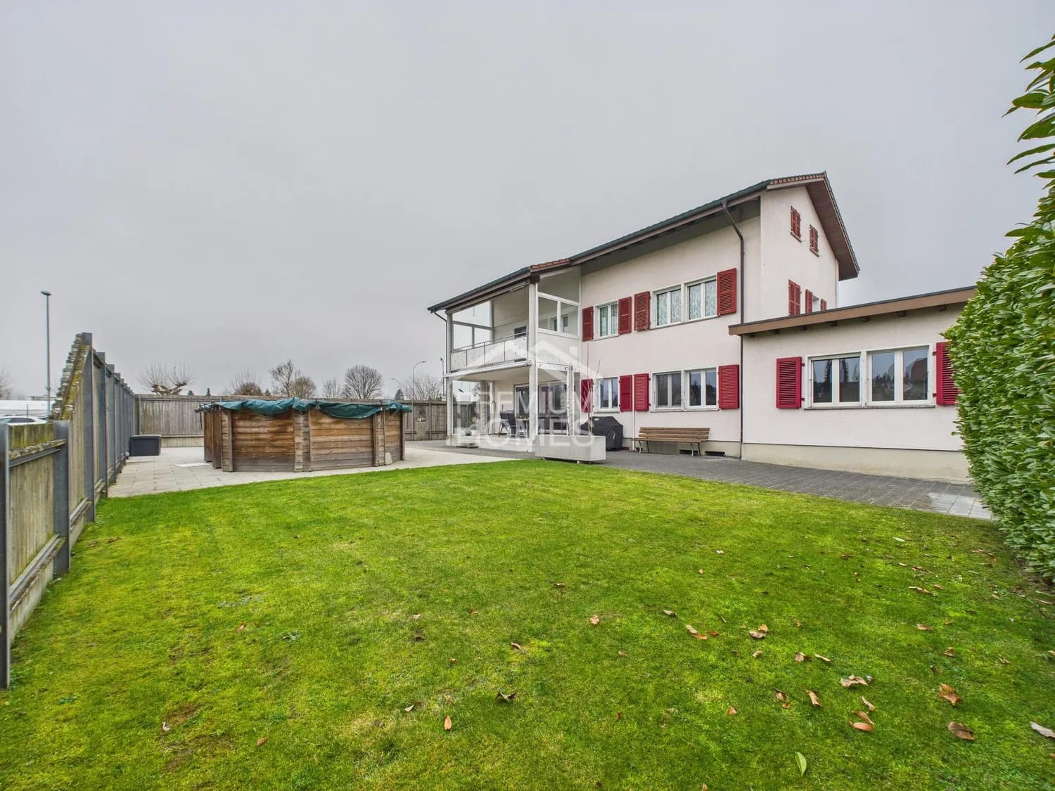 Mehrfamilienhaus mit zusätzlichem Gewerbeertrag