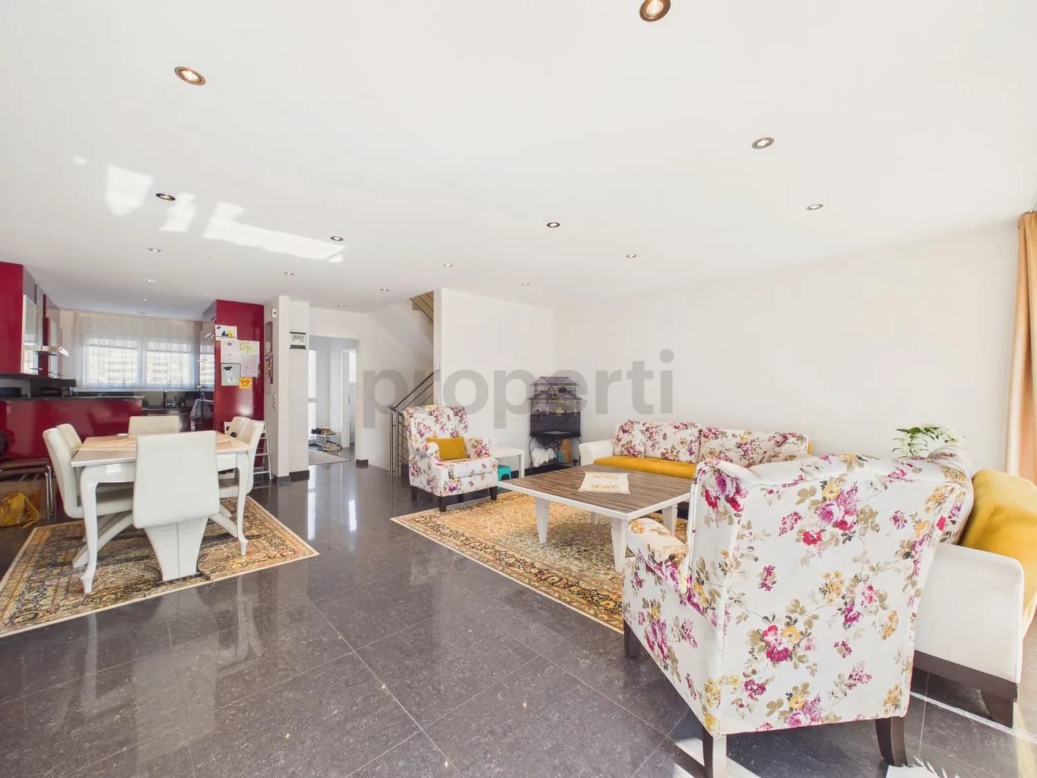 Charmantes 6.5-Zimmer-Einfamilienhaus mit Garten in Oftringen