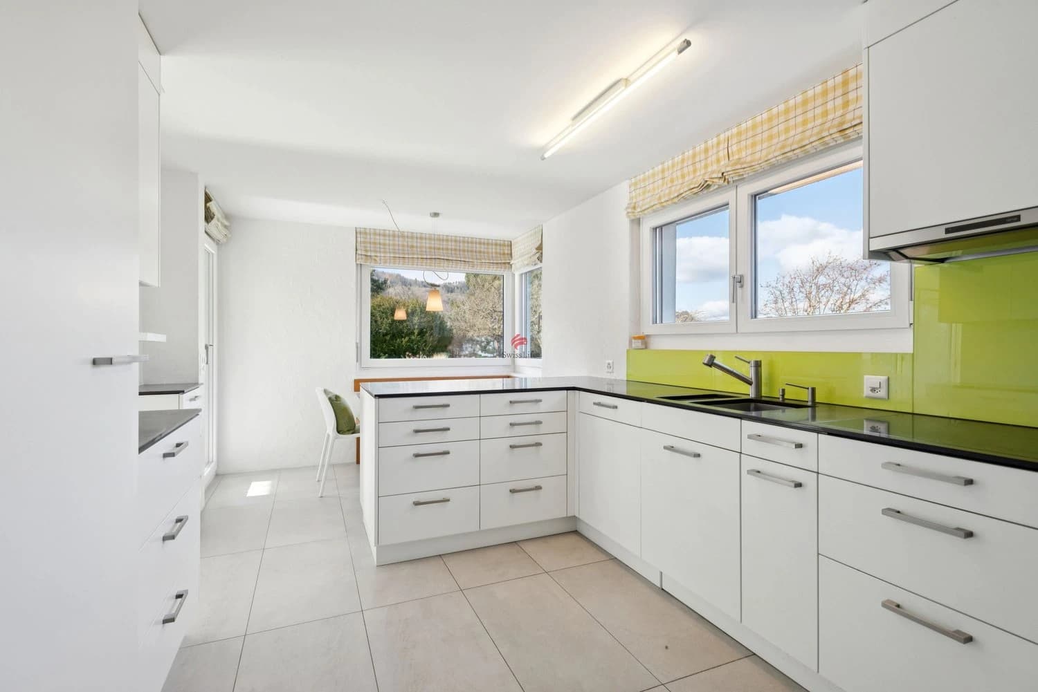 Freistehendes Einfamilienhaus mit tollem Garten