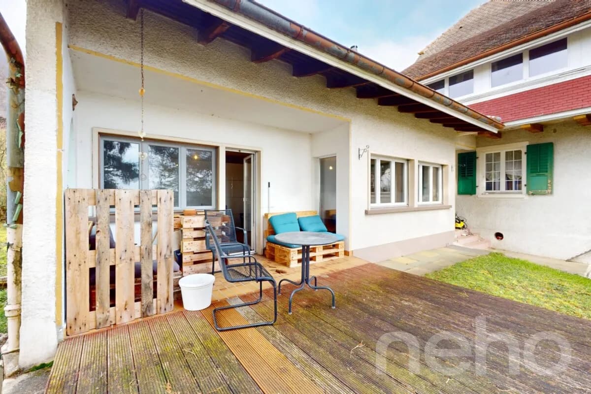 Charmante 10-Zimmer Villa mit Einliegerwohnung