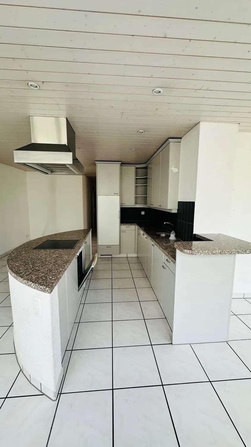 Helle 3.5-Zimmer-Wohnung im 1. Obergeschoss an zentraler Lage in Grenchen