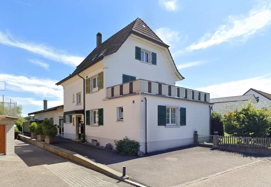 Zusammen wohnen  getrennt leben: 2-Familienhaus zu vermieten