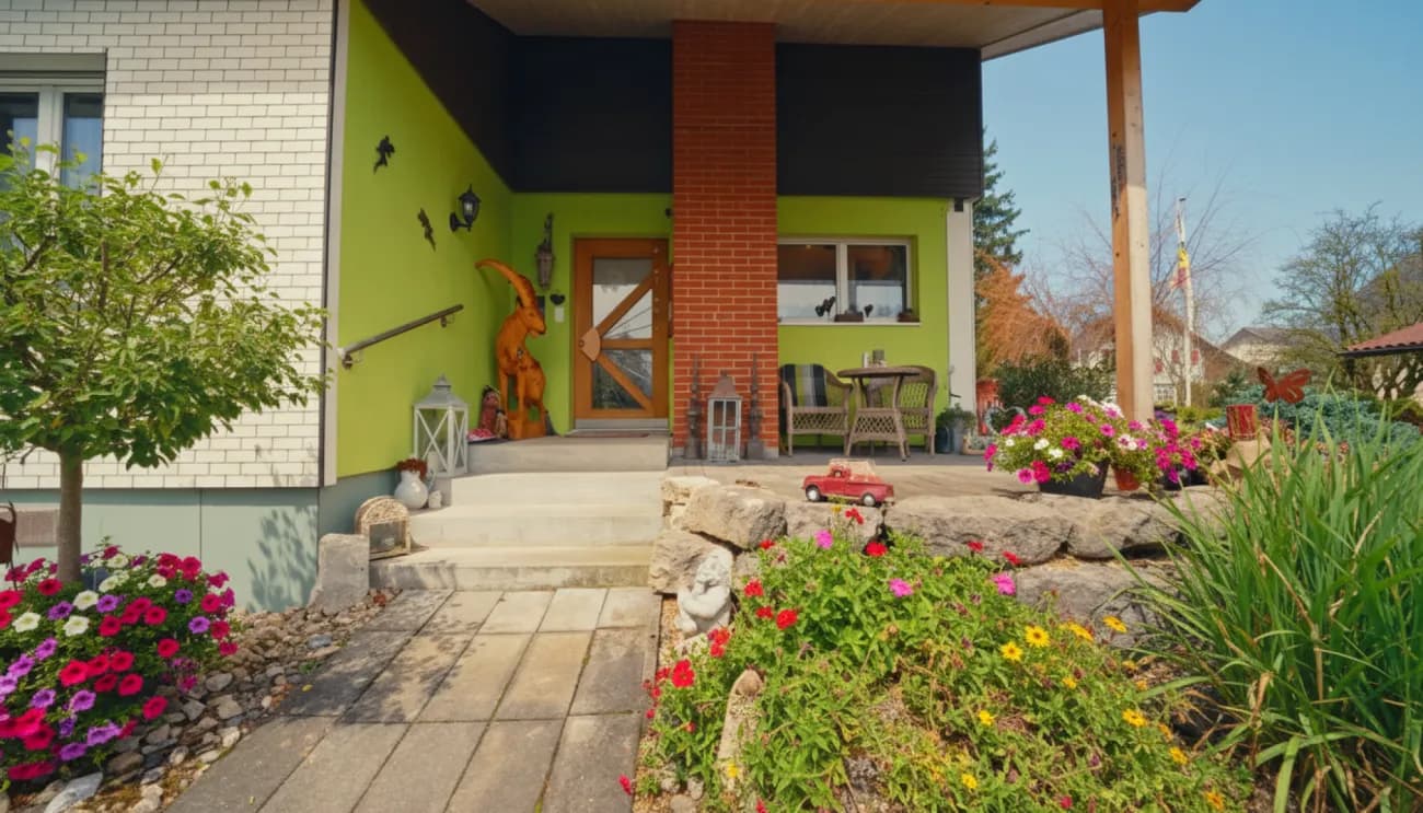 Modernisiertes 6.5-Zimmer-Einfamilienhaus mit viel Umschwung in Niederbipp