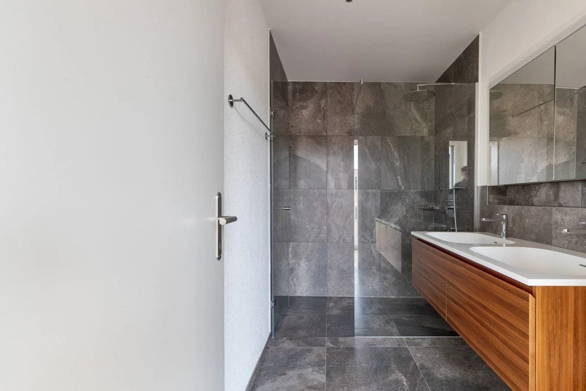 Grosszügige 3.5-Zimmer-Attikawohnung in Neudorf kaufen