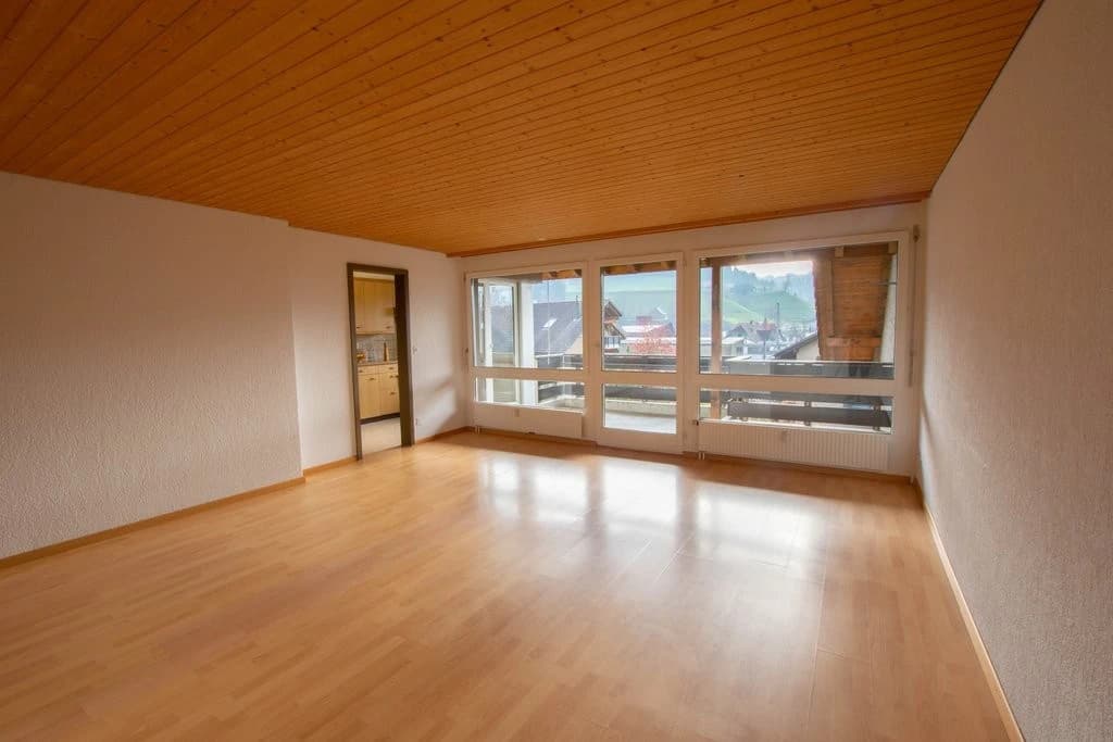 Familienfreundliche 4.5-Zimmerwohnung im Sonnenfeld