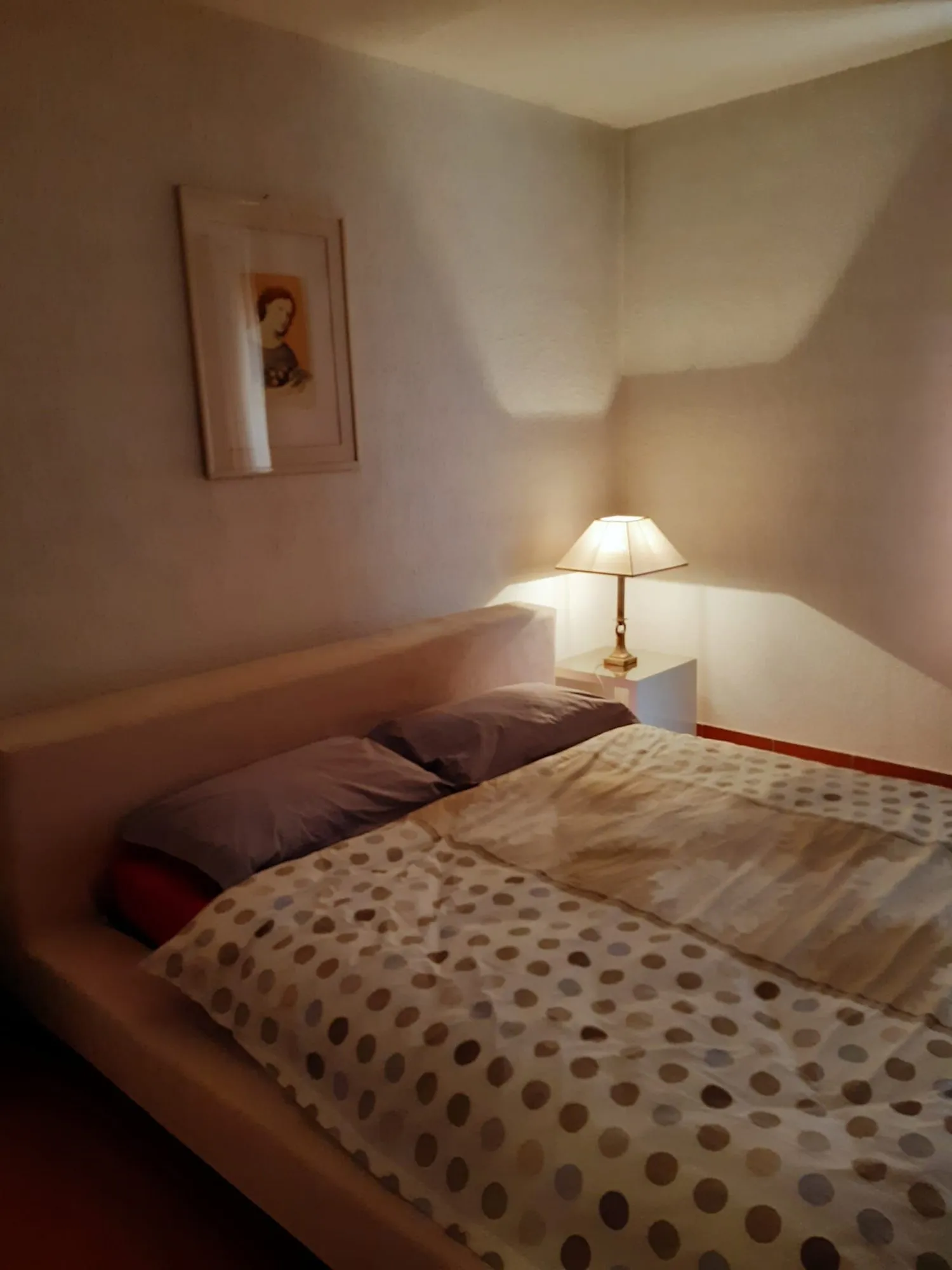 Attraktive 2.5-Zimmer-Wohnung mit Balkon in AgnoAttraente appartamento di 2,5 locali con balcone ad Agno