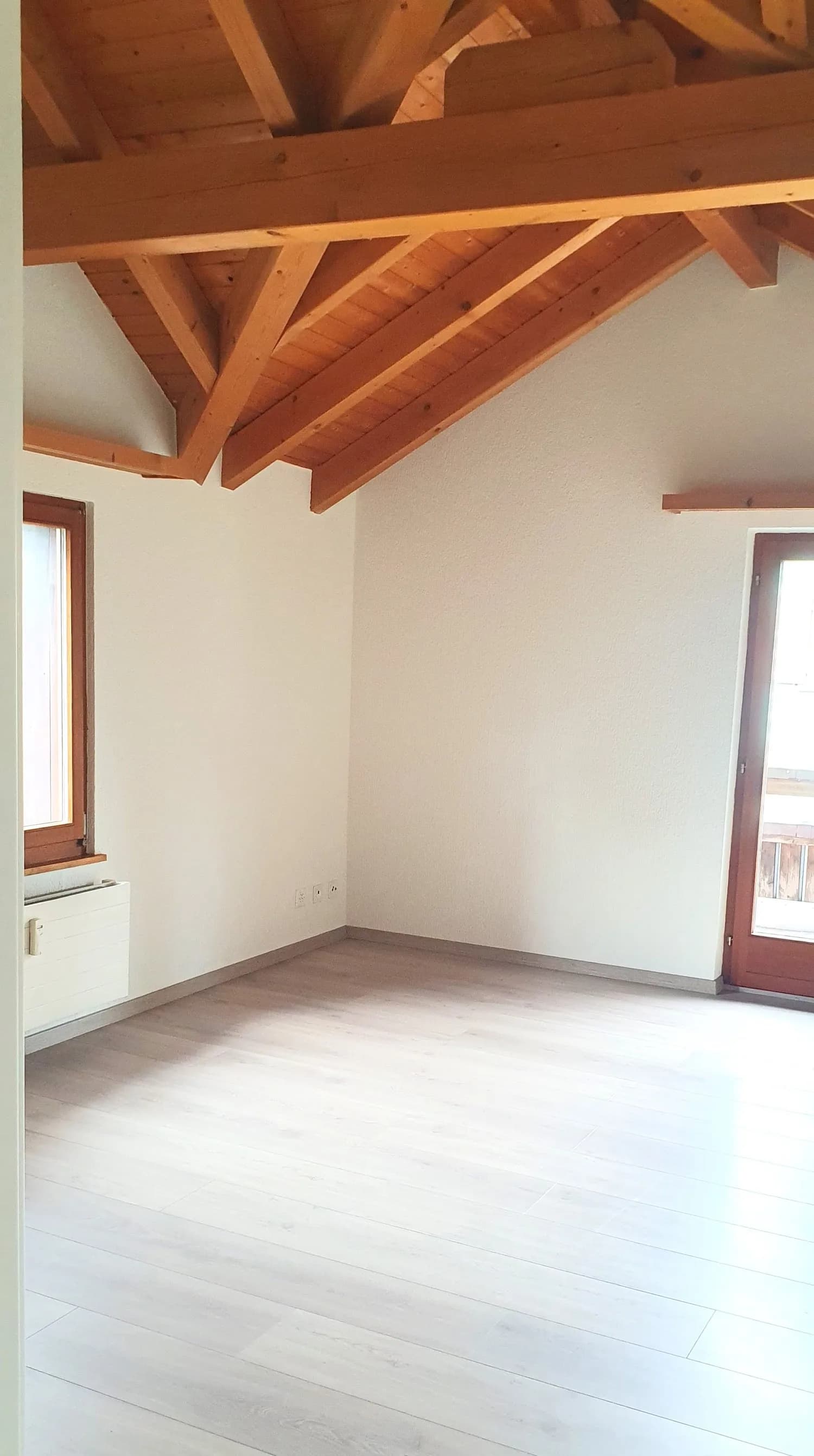 Dachwohnung mit Galerie und Balkon