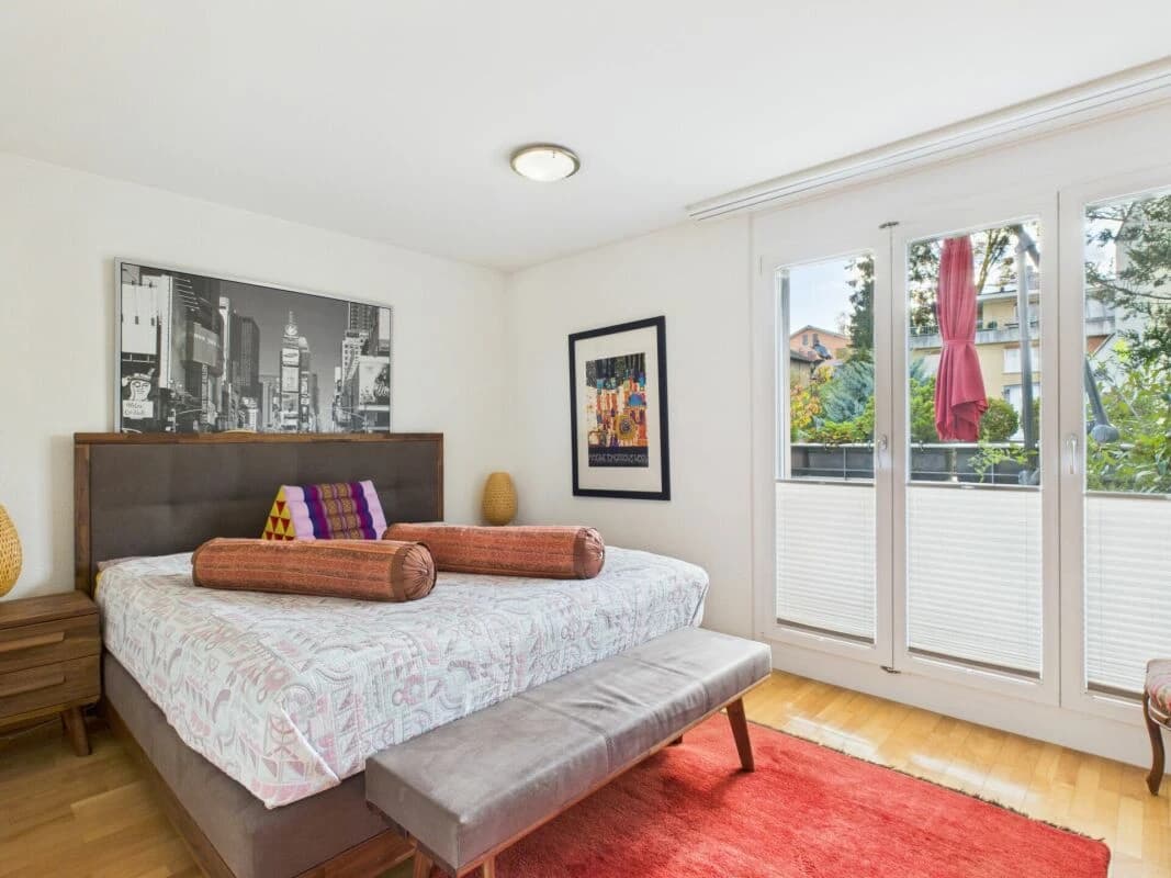 ZWEI GROSSE, SONNIGE DACHTERRASSEN