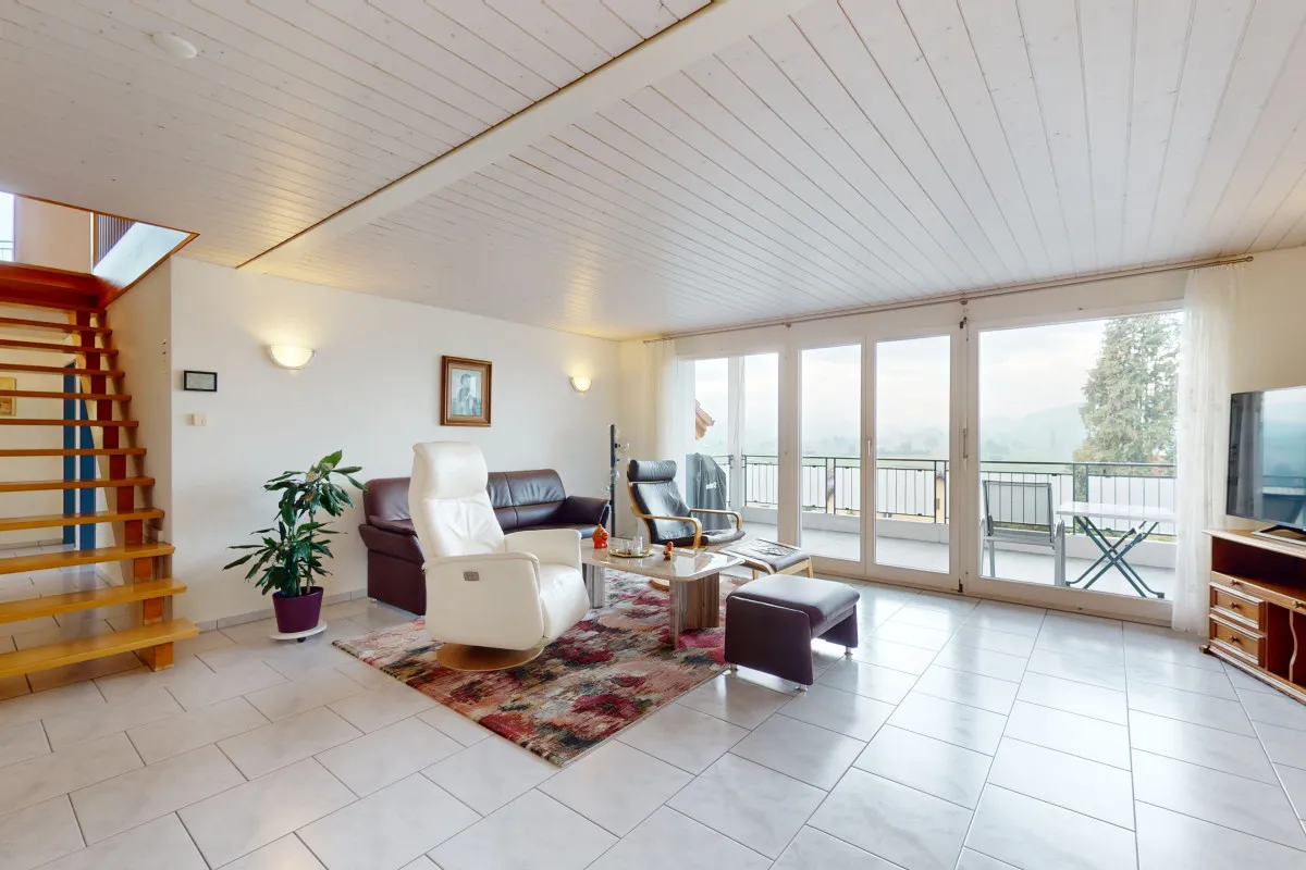 Dachwohnung mit fantastischer Bergsicht