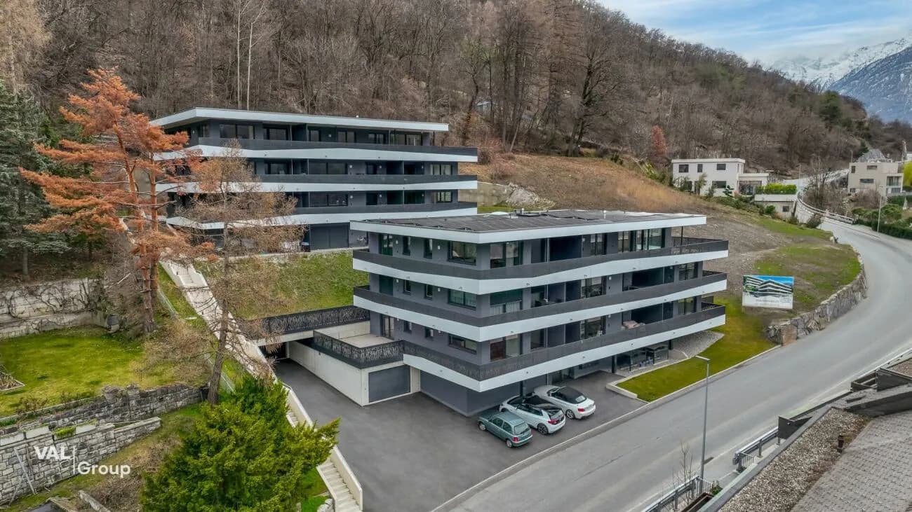 Einzigartige 4.5-Zimmer-Attikawohnung in Visp - modernes Wohnen mit bester Aussicht