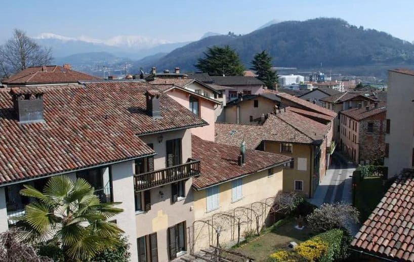 Moderno appartamento di 2.5 locali ad Agno/Moderne 2.5-Zimmer-Wohnung in Agno