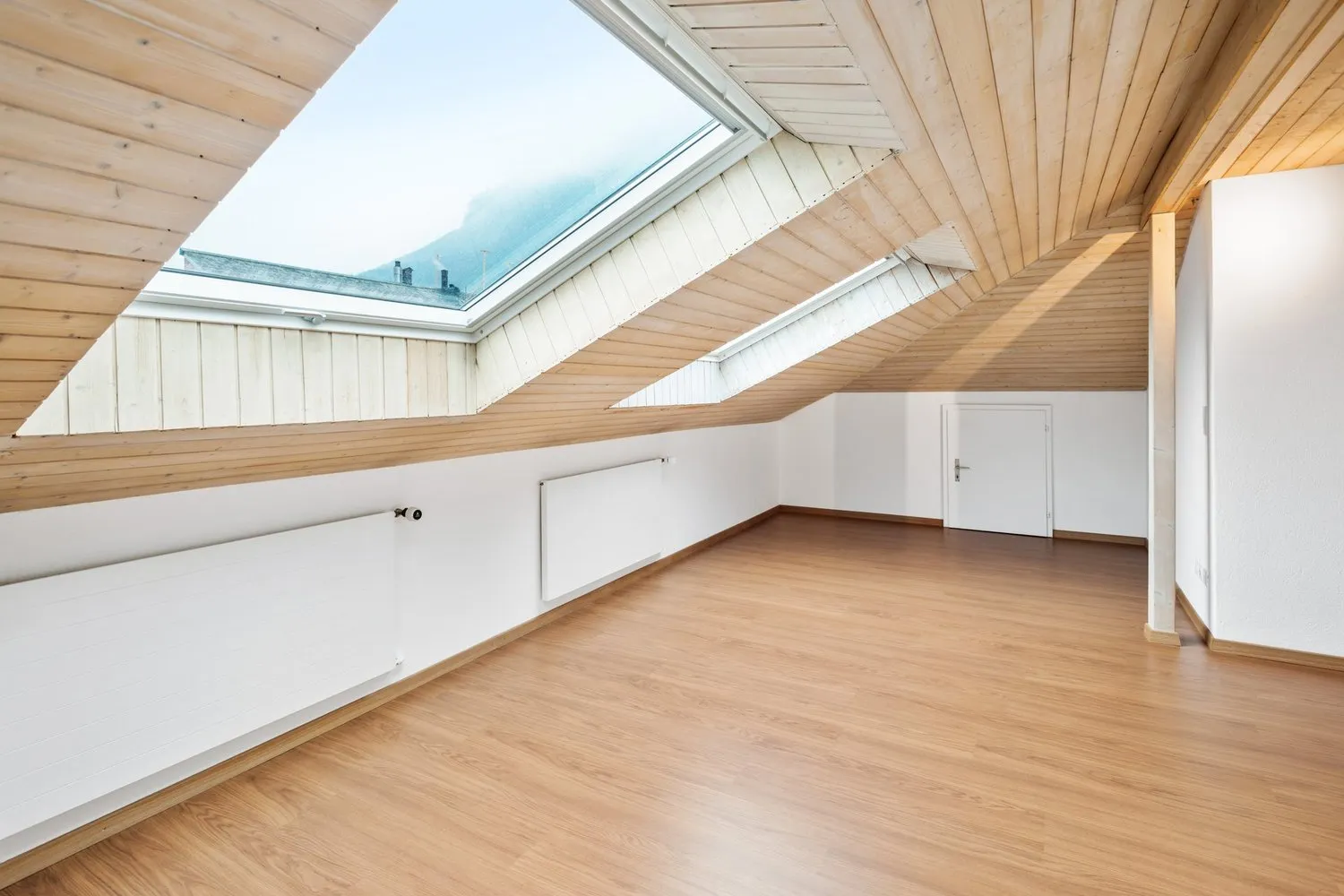 Wohnung mit Charm sucht Sie!