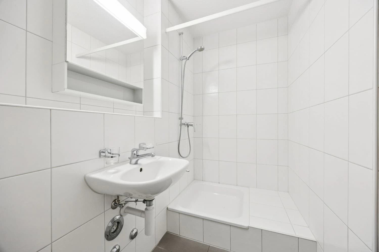 Helle 2.5-Zimmer-Wohnung mit grosser Terrasse!