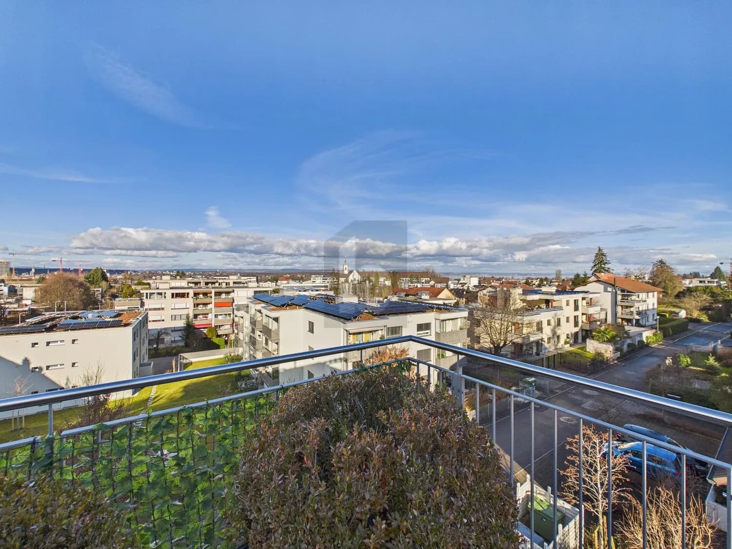 EXKLUSIV, LICHTDURCHFLUTET & MIT WEITBLICK