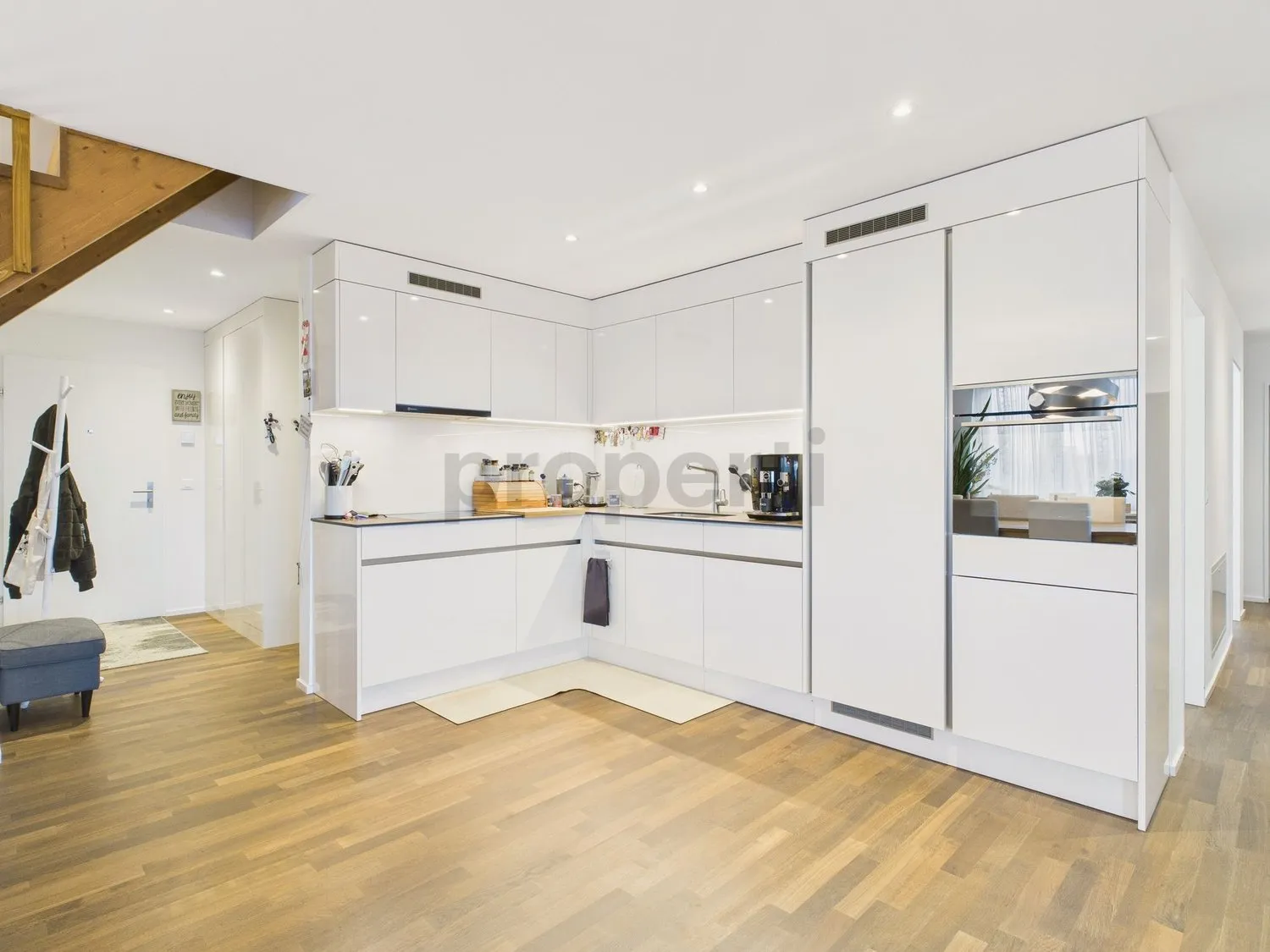 WEITBLICK MIT VIEL PLATZ