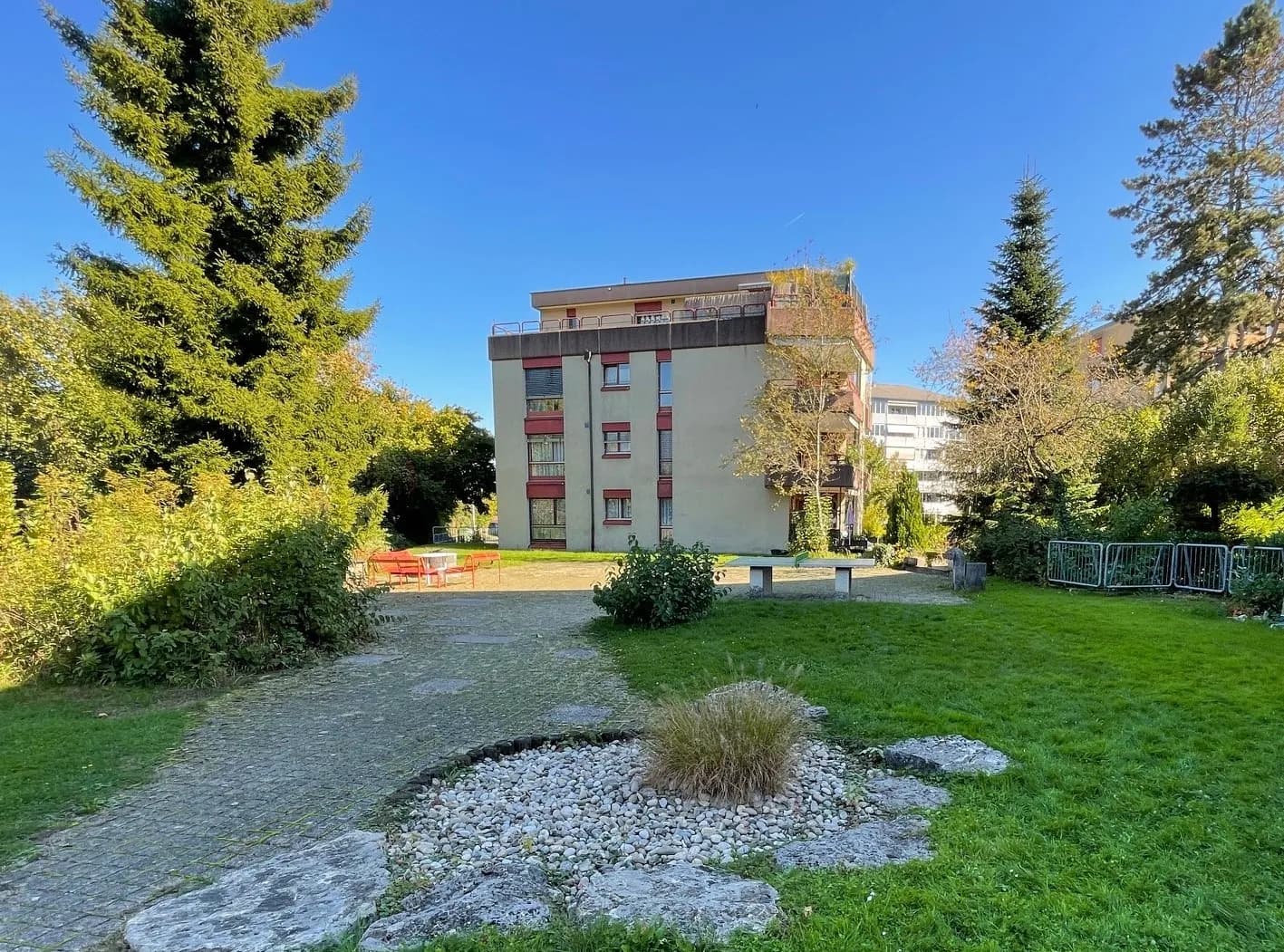 Sonnendurchflutet mit GRATIS PARKPLATZANGEBOT!