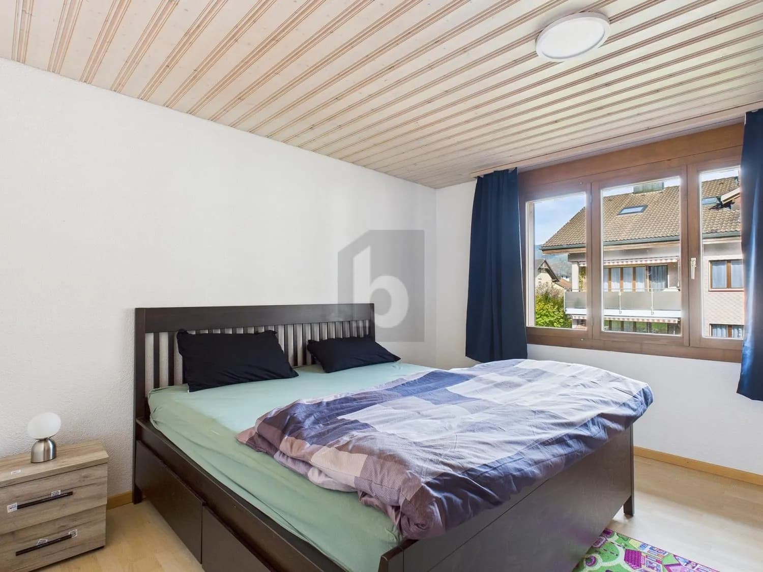 KOMPLETT MÖBLIERTE WOHNFÜHLOASE AUF ZEIT