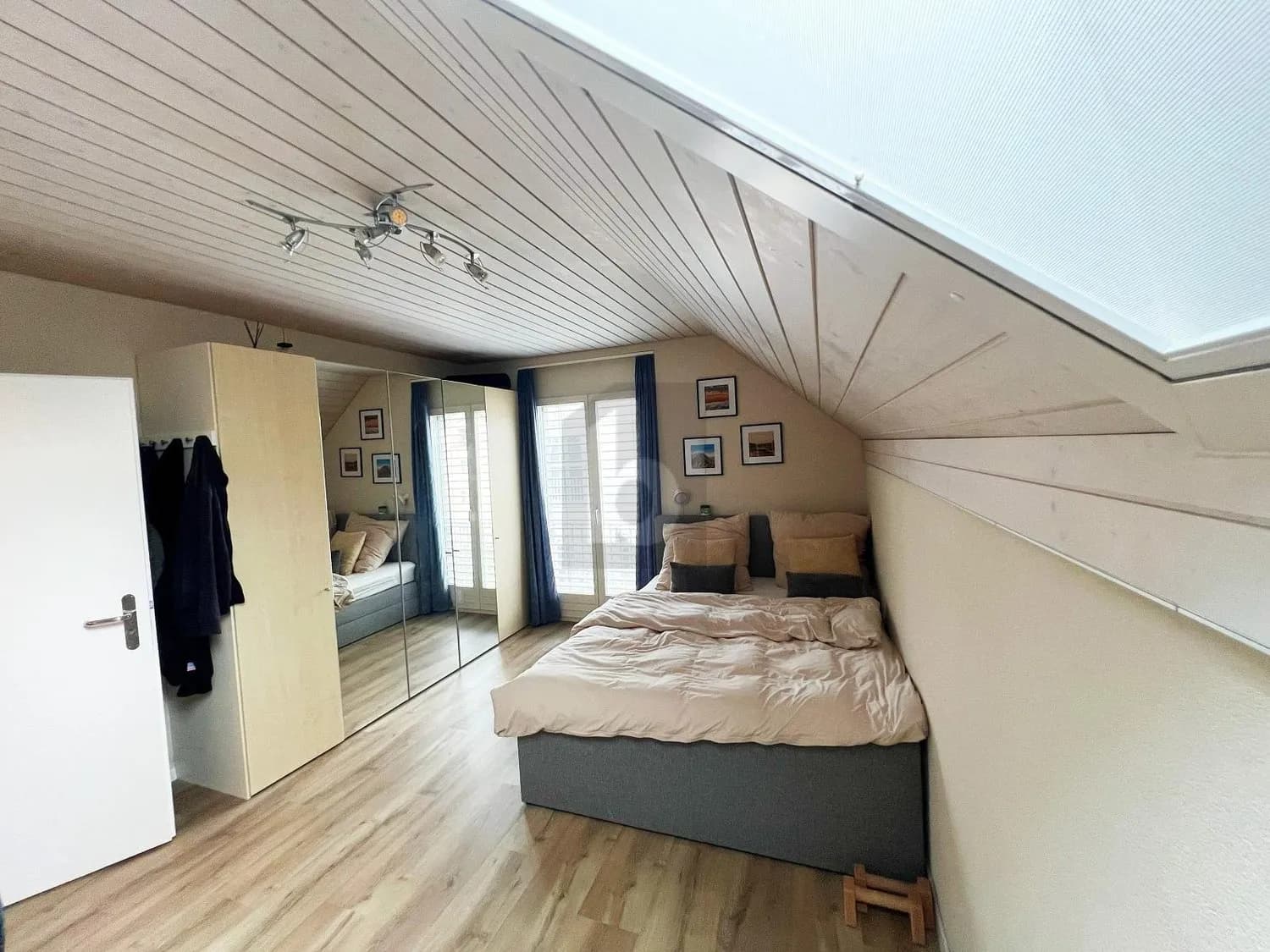 FAMILIENFREUNDLICH MIT GARTEN UND VIEL PLATZ!