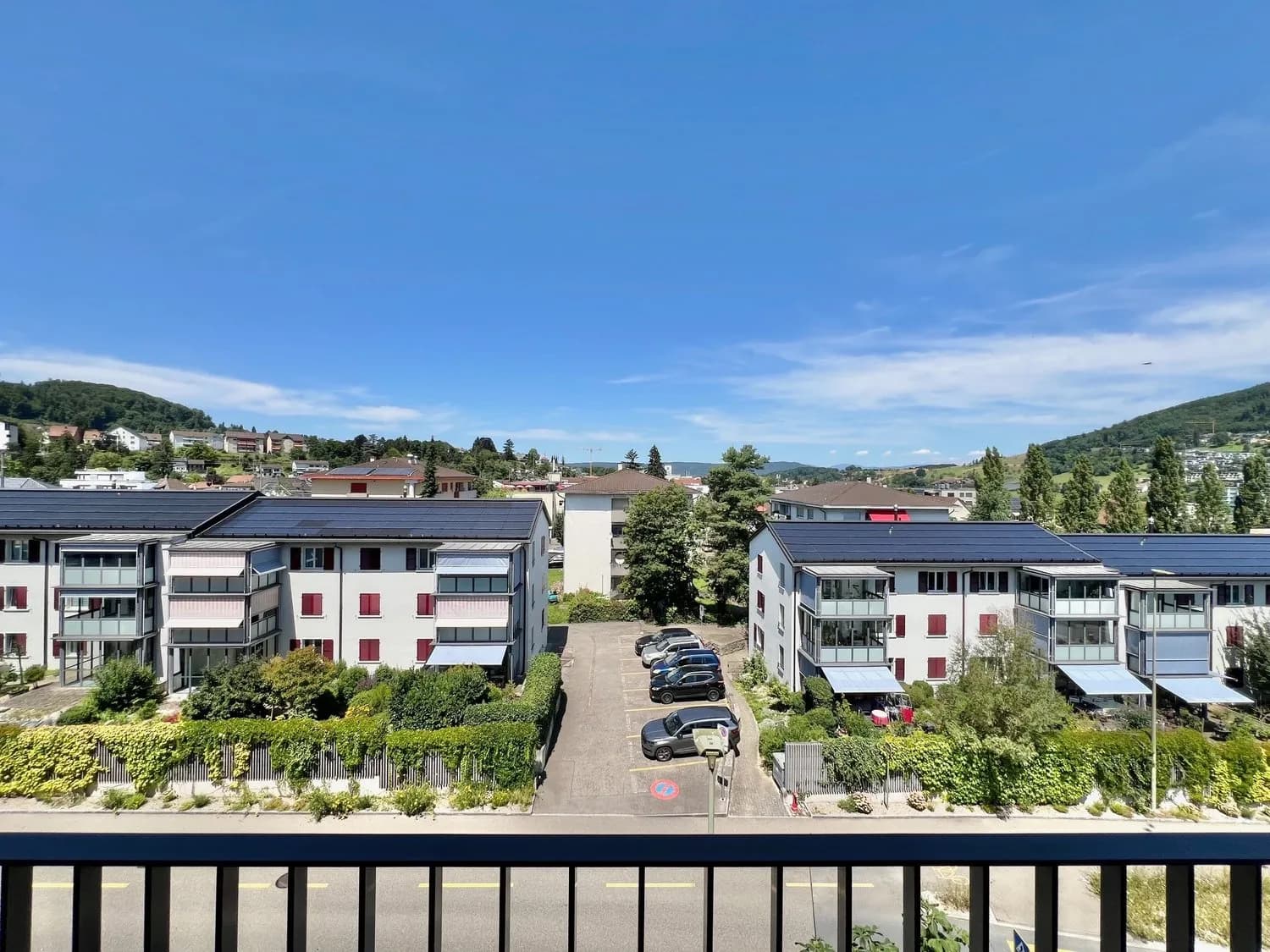 Moderne 4.5-Zimmer-Wohnung mit Loggia