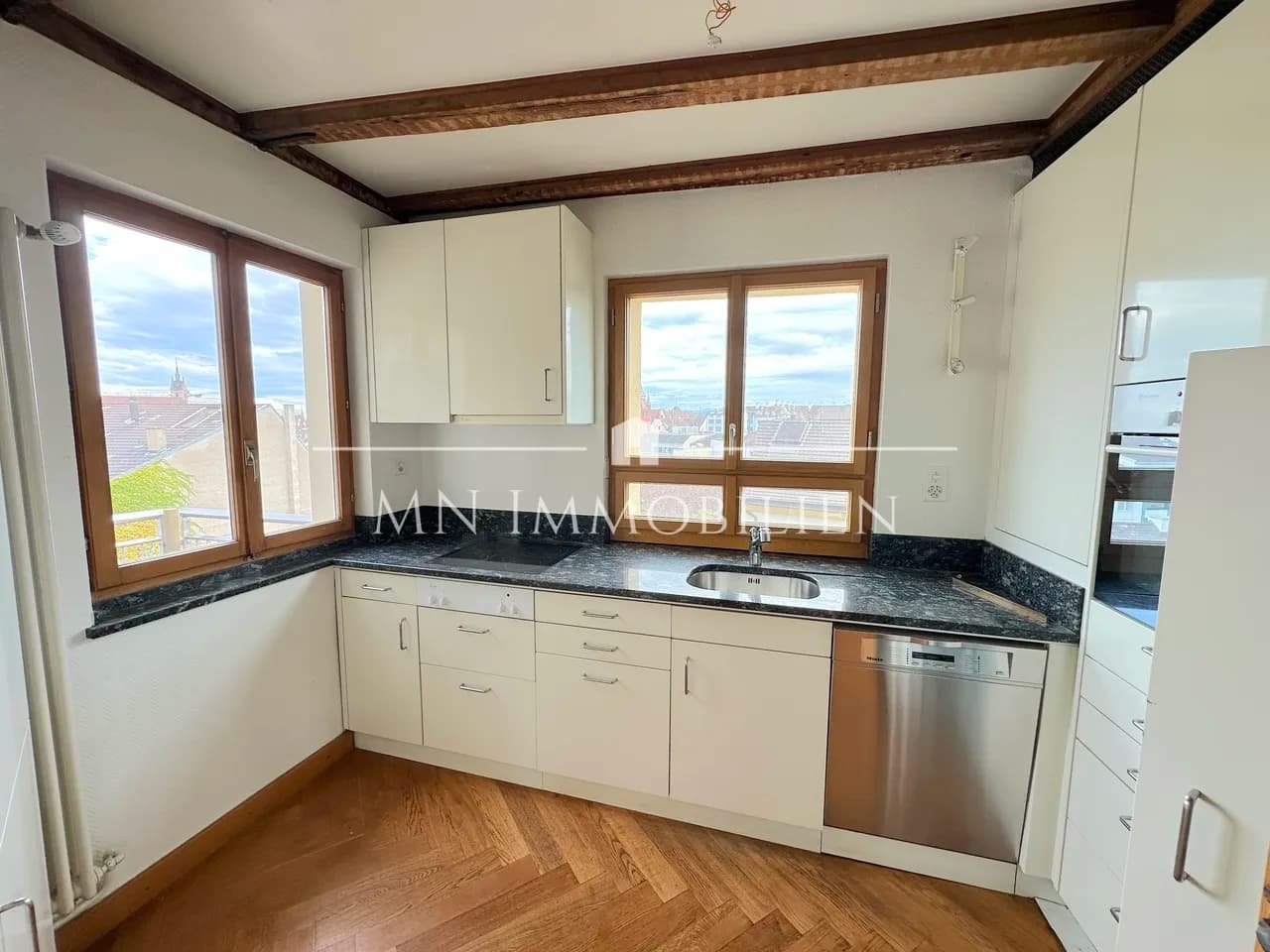 Exklusive Maisonnette mit grosser Terrasse und traumhaftem Ausblick