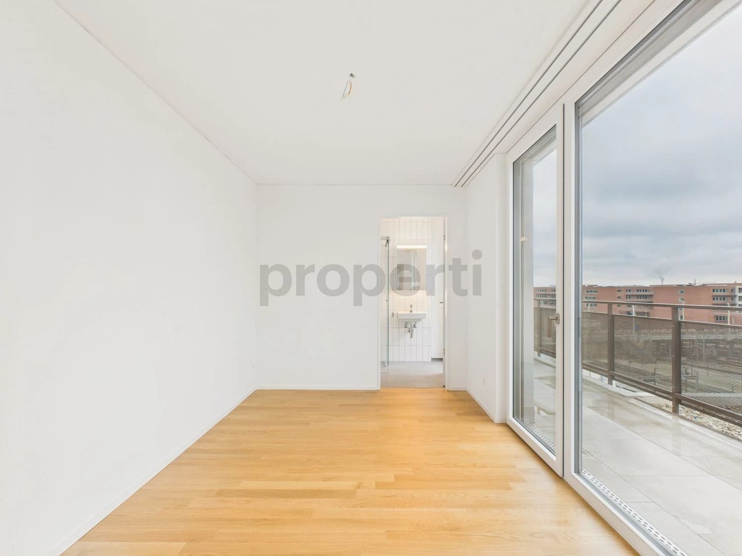 Moderne 3.5-Zimmer-Wohnung mit Balkon, Basel