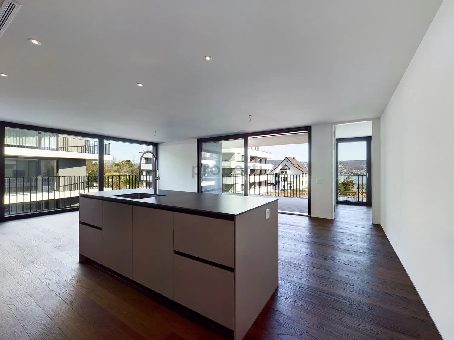 Exklusives Wohnen mit Seesicht  stilvolle 5.5 Zimmer Wohnung an idealer Lage