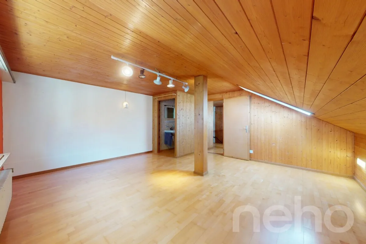 Charmantes Rheineckhaus mit Ausbaupotenzial an zentraler Lage